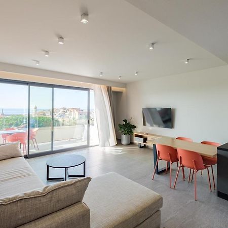 Sky-High 70Sqm Penthouse W. Stunning Views - 05 Apartment Chania  Exterior photo