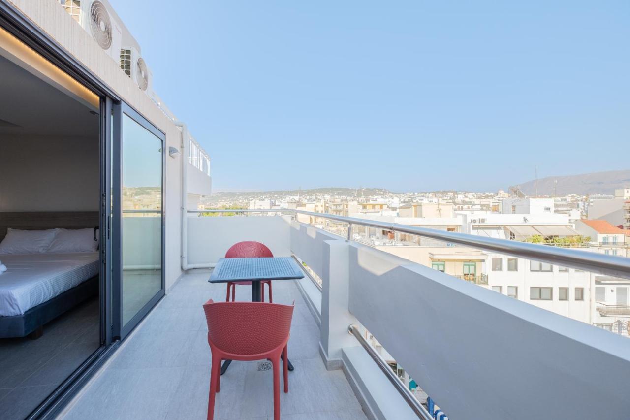 Sky-High 70Sqm Penthouse W. Stunning Views - 05 Apartment Chania  Exterior photo