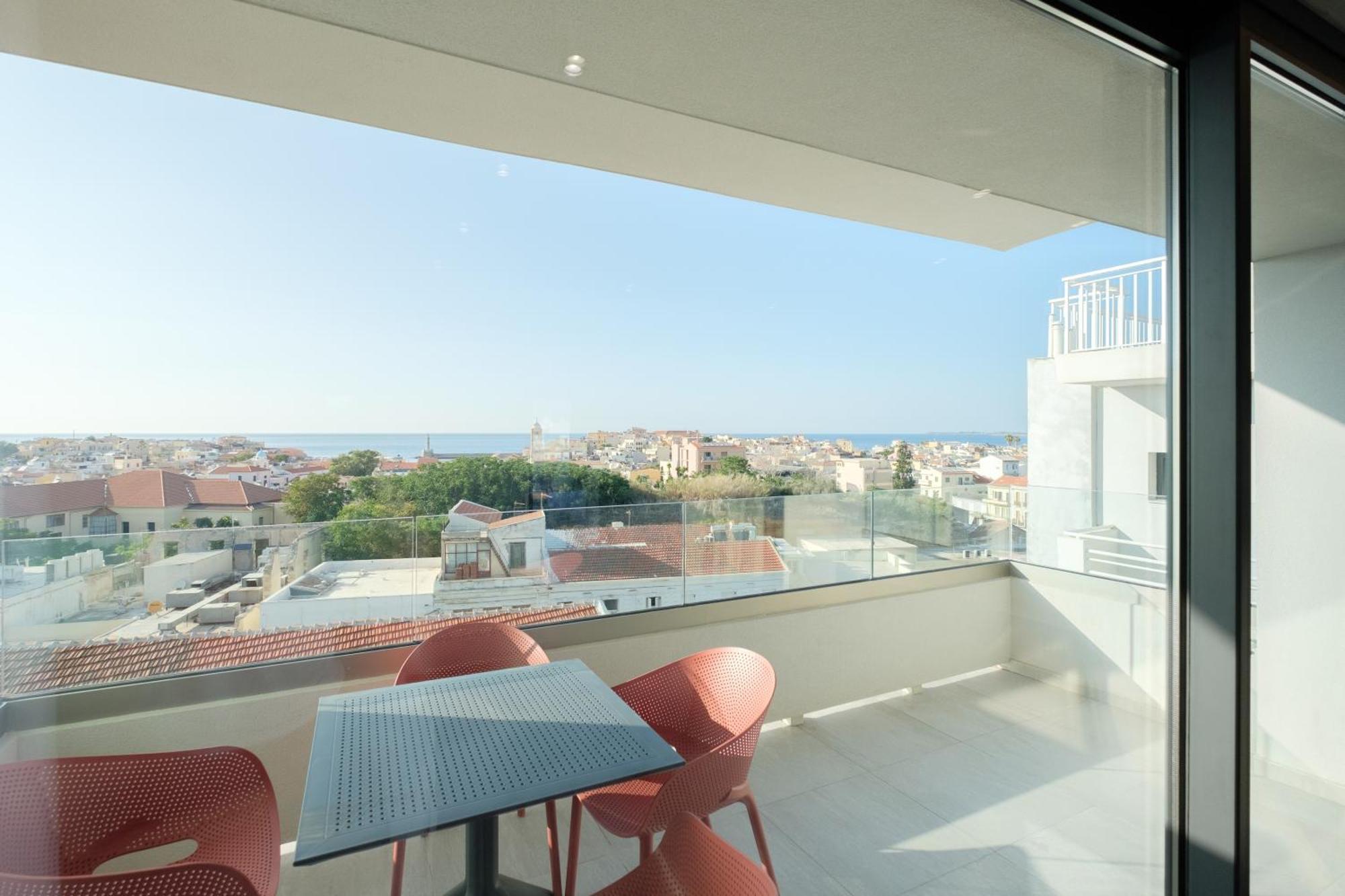 Sky-High 70Sqm Penthouse W. Stunning Views - 05 Apartment Chania  Exterior photo