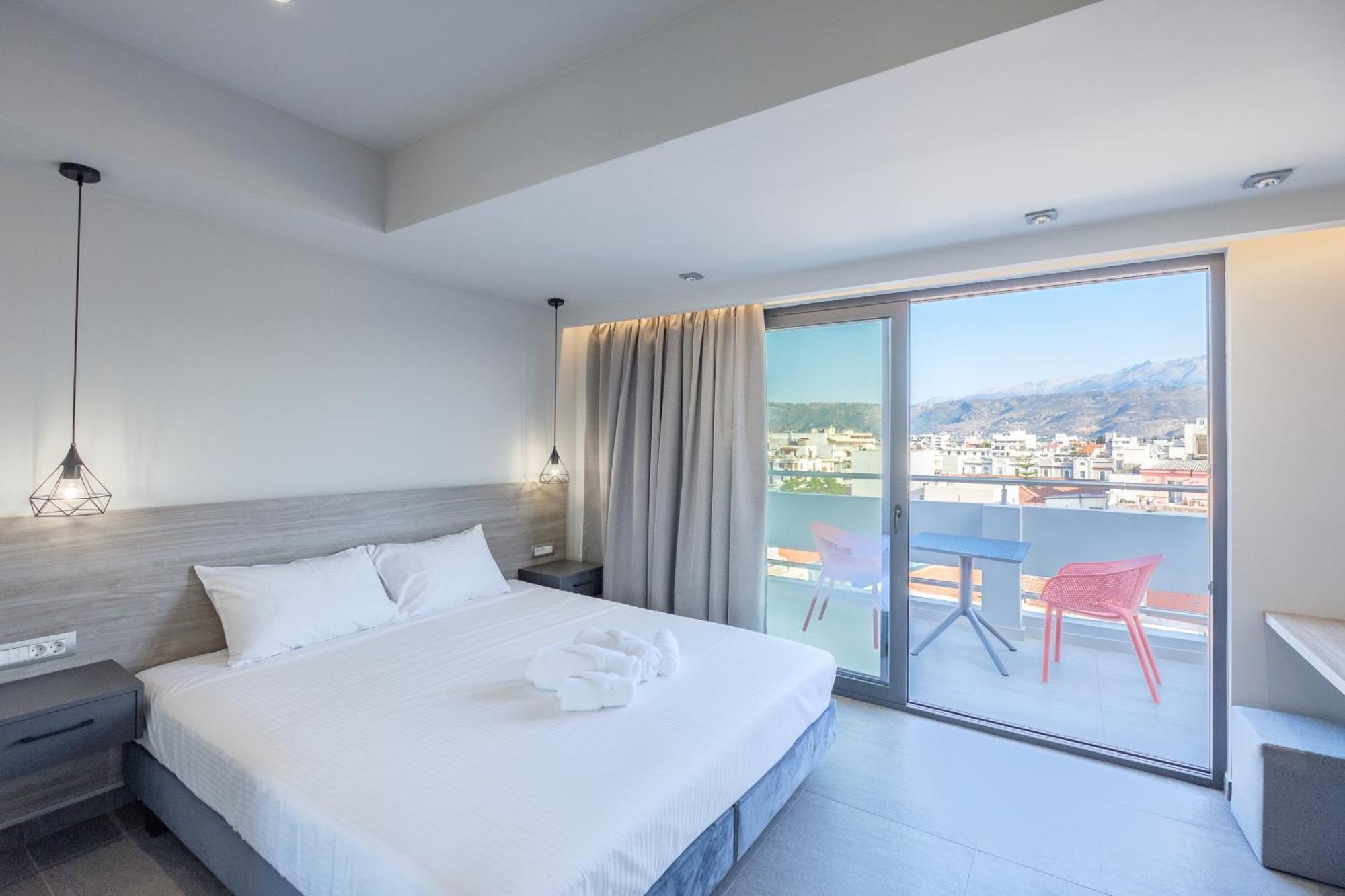 Sky-High 70Sqm Penthouse W. Stunning Views - 05 Apartment Chania  Exterior photo