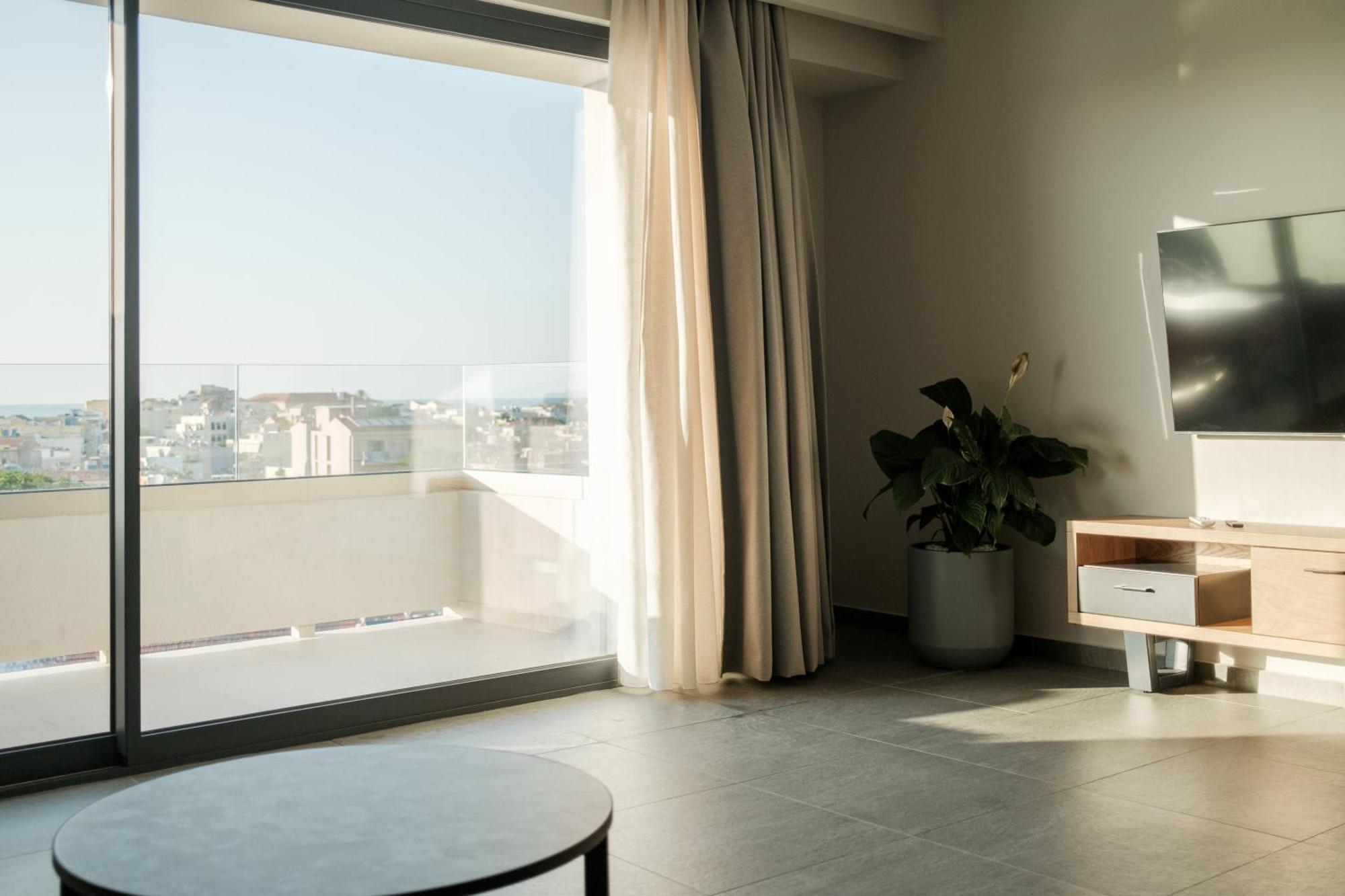 Sky-High 70Sqm Penthouse W. Stunning Views - 05 Apartment Chania  Exterior photo